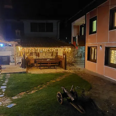 Nenchova 2*